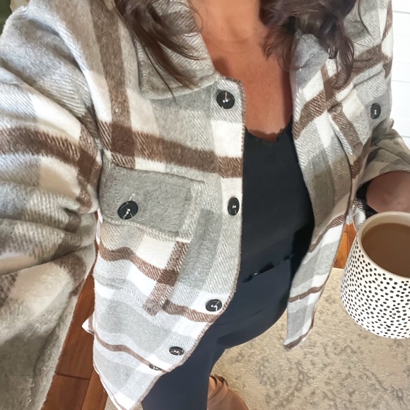 Plaid shacket - Picture 3 of 3